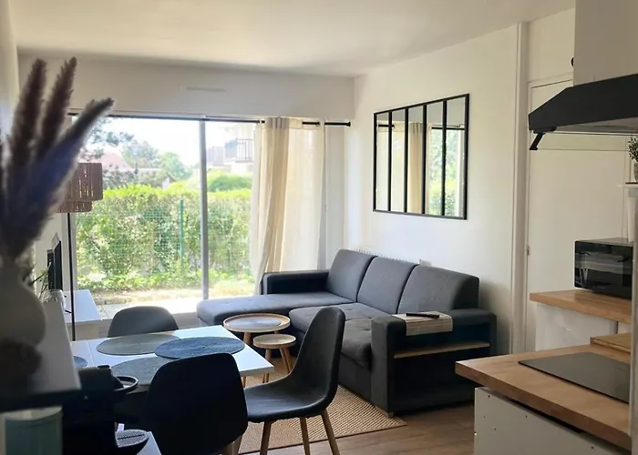 37m With Terrace And Garden Near The Sea カブール