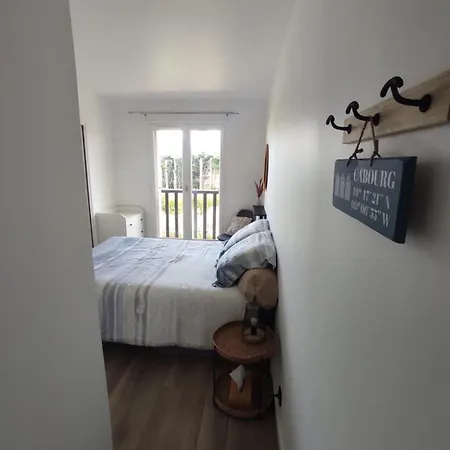 Apartment 37m With Terrace And Garden Near The Sea