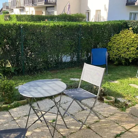 37m With Terrace And Garden Near The Sea *